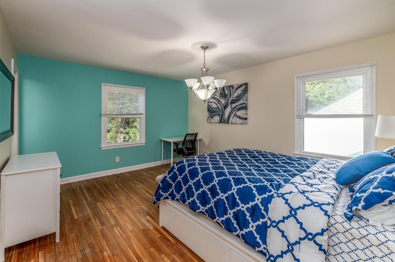 Centrally Located Spacious Abode Charlotte Esterno foto