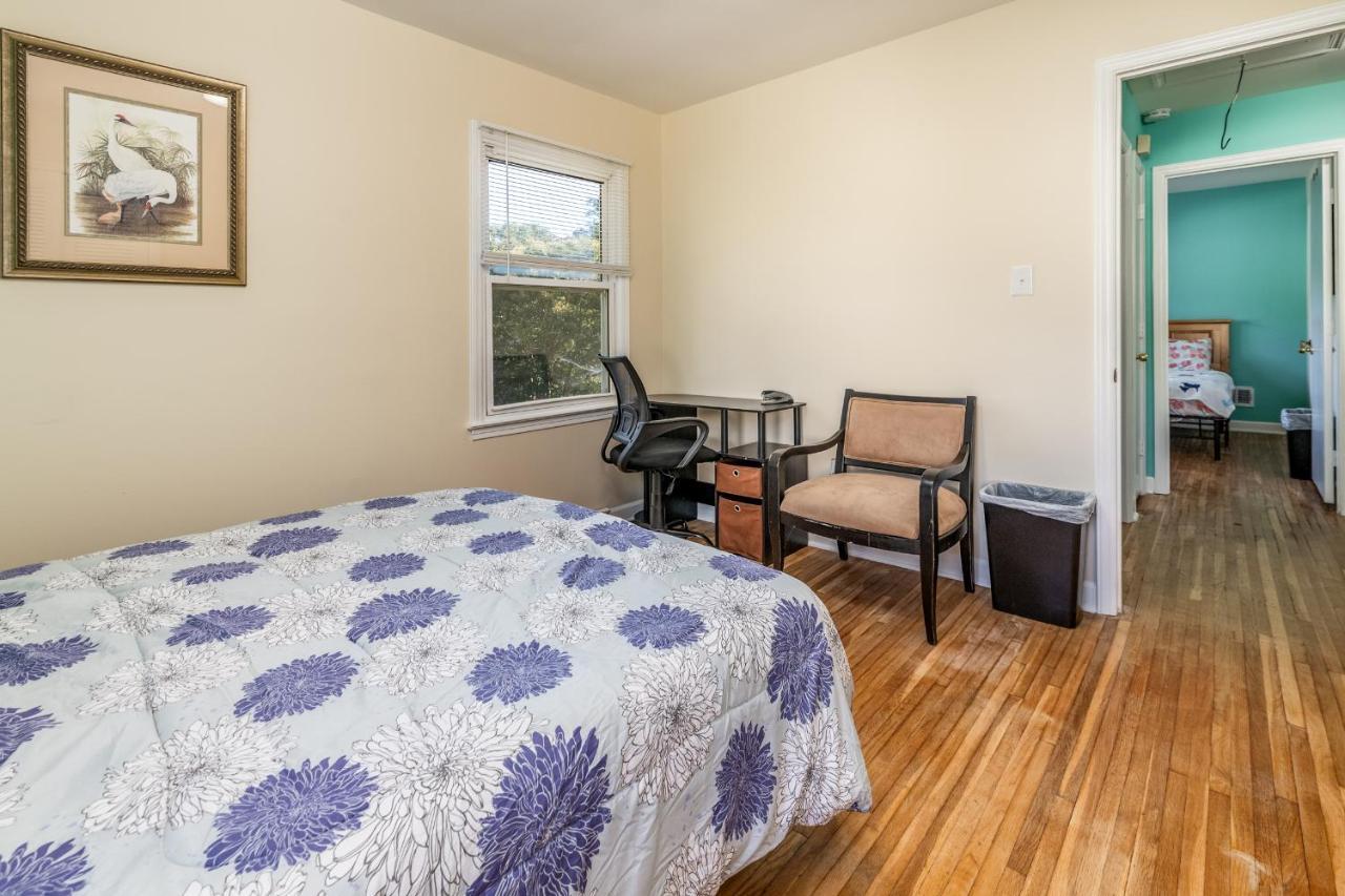 Centrally Located Spacious Abode Charlotte Esterno foto