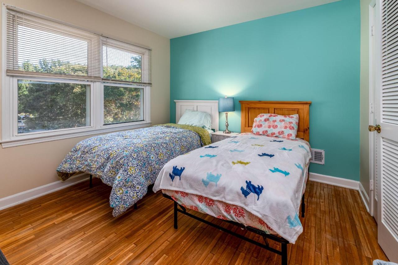 Centrally Located Spacious Abode Charlotte Esterno foto