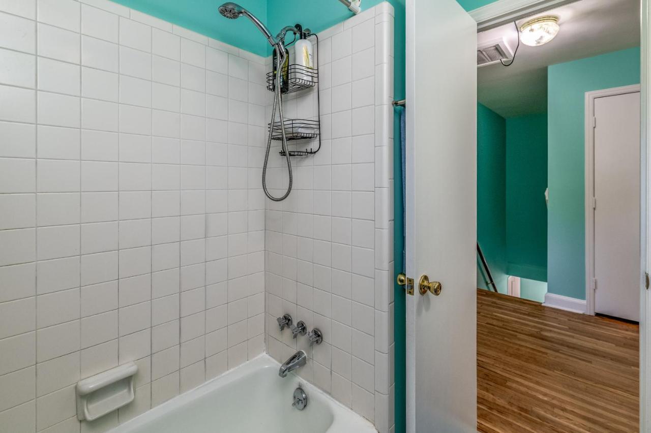 Centrally Located Spacious Abode Charlotte Esterno foto